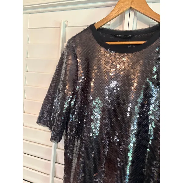 Zara‎ Black/Gray Sequin Top Size Medium - Image 4