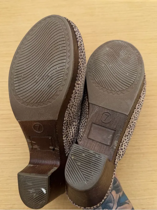 Report‎ Spotted Mule Clogs Size 7 Brown Wood Heel Slip On Boho - Image 4