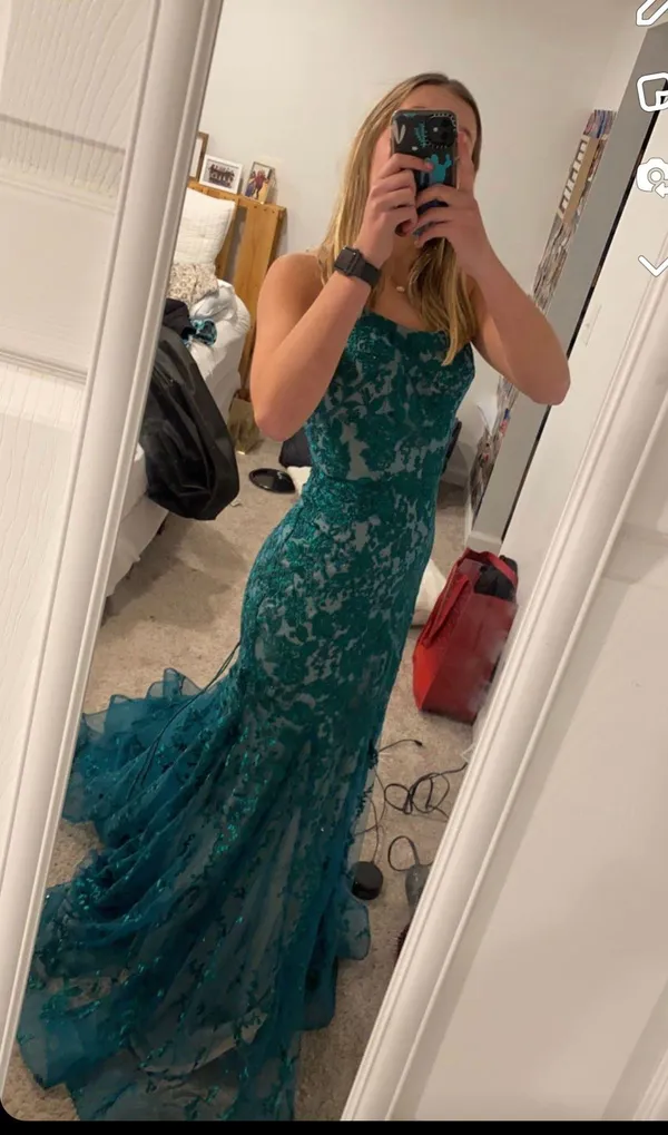 Green Prom Dress Size 2 - Image 2