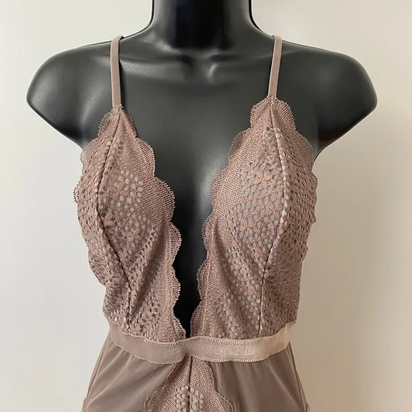 Victoria's Secret Small Mauve Lace Bodysuit Plunge Mesh Strappy Teddy Lingerie‎ - Image 2