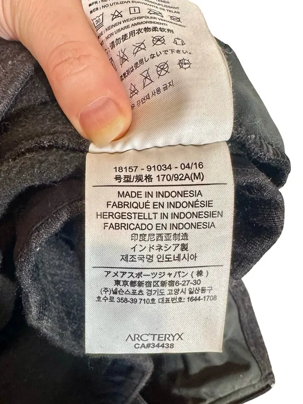 Arc'teryx A2B Vinta Zip Up Merino Wool Blend Fleece Jacket - Image 11