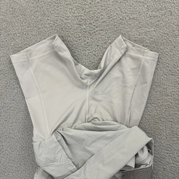 Lululemon Multi Pocket Cargo‎ High Rise Hiking Skirt Skort Gray Athletic Women 2 - Image 4
