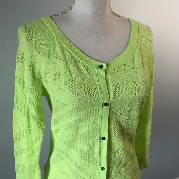 AMERICAN EAGLE | Neon Green Lightweight Button Cardigan Sweater Sz M - Image 3