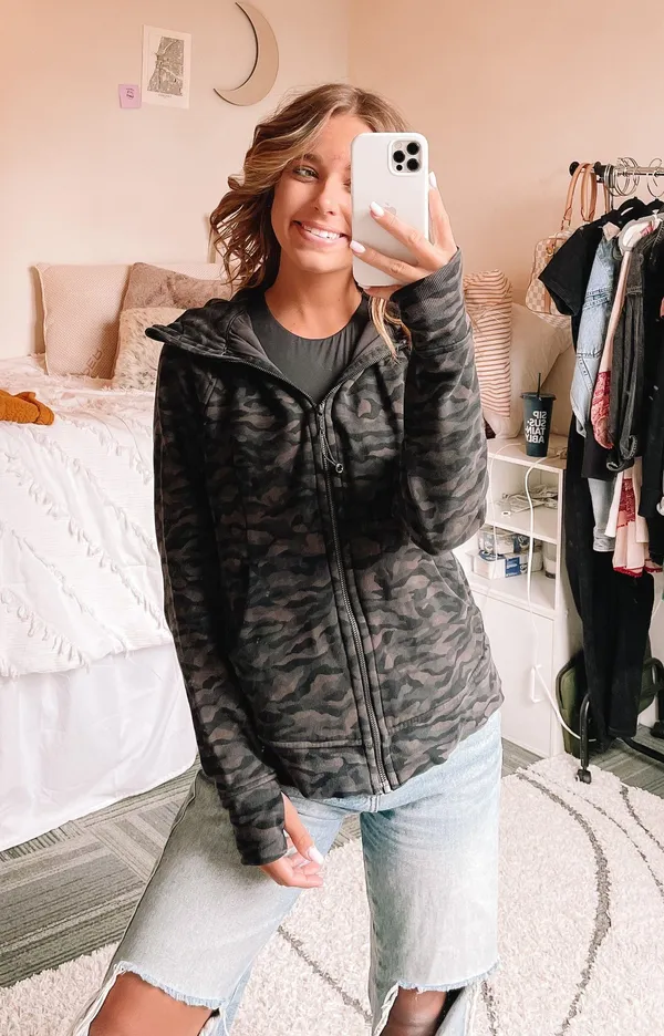 Lululemon Dark Camo Zip Up Hoodie!! - Image 9