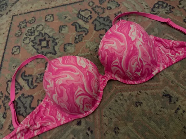 VS pink marble bra - Image 3