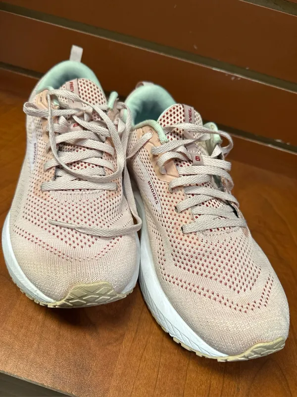 Brooks Revel Women’s Pink Mint Running Walking Sneakers - Image 2