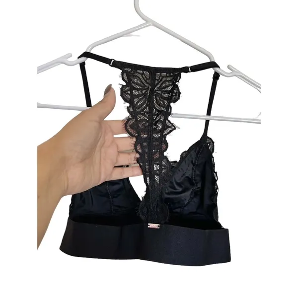 Victoria’s Secret Womens Bralette Bra Black Lace Triangle Logo Pullover Sz Small - Image 3