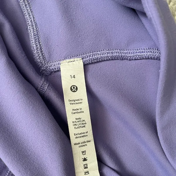Lululemon Align Curve Seam High-Rise Short 6" - Image 5