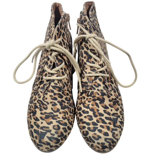DV Dolce Vita Leopard Print Wedge Ankle Boots Lace Up Side Zip Women's Size 6‎ - Image 2