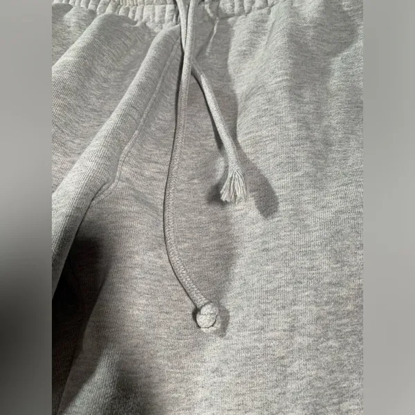 Aritzia TNA sweatfleece Gray Jogger Sweatpants boyfriend fit small - Image 4