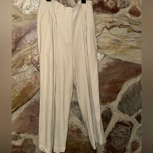 Commense Solid Suit Straight Leg Pants size medium Tan - Image 4