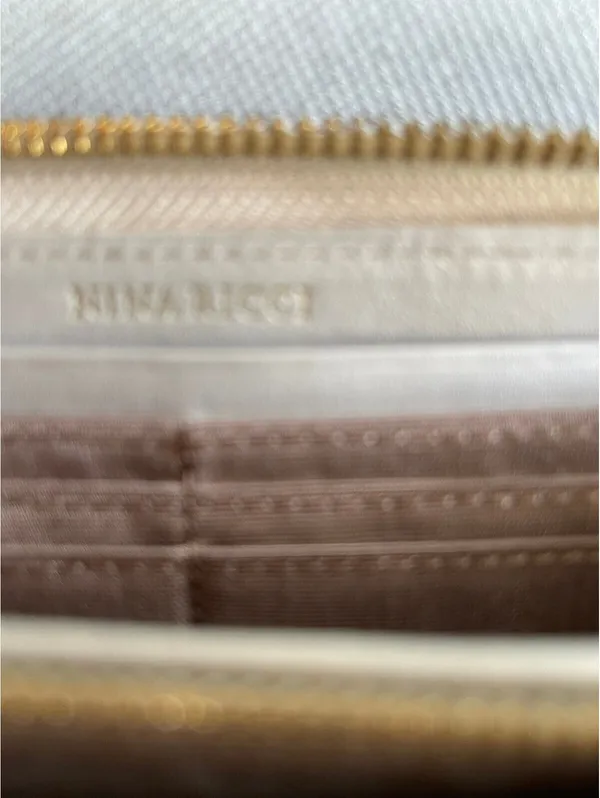 Nina Ricci Textured Leather Raffia Style Long Wallet Excellent pre-loved - Image 4