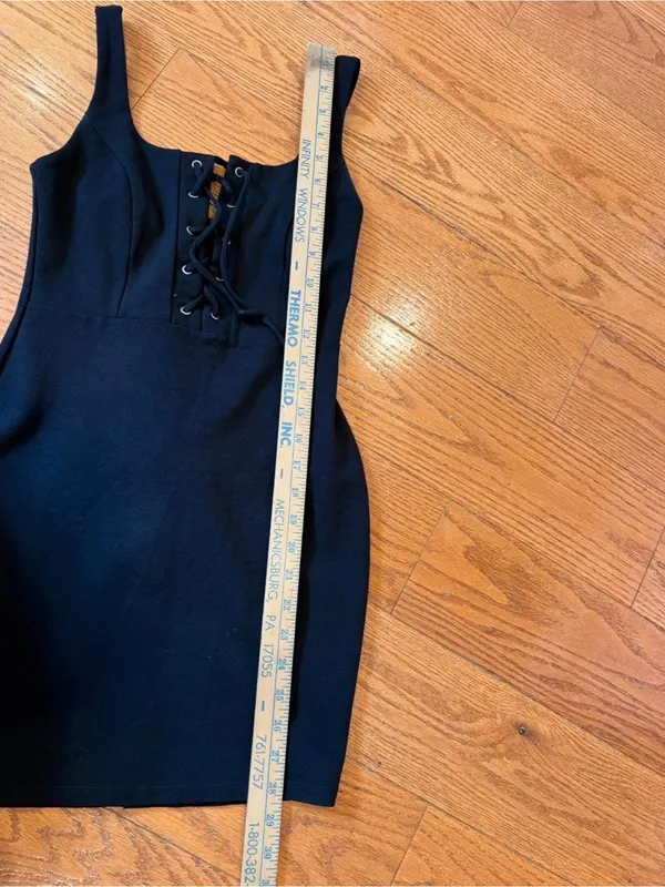 LuLu’s Black Lace Up Bodycon Mini Dress Size Small Y2K Going Out Sexy LBD - Image 5