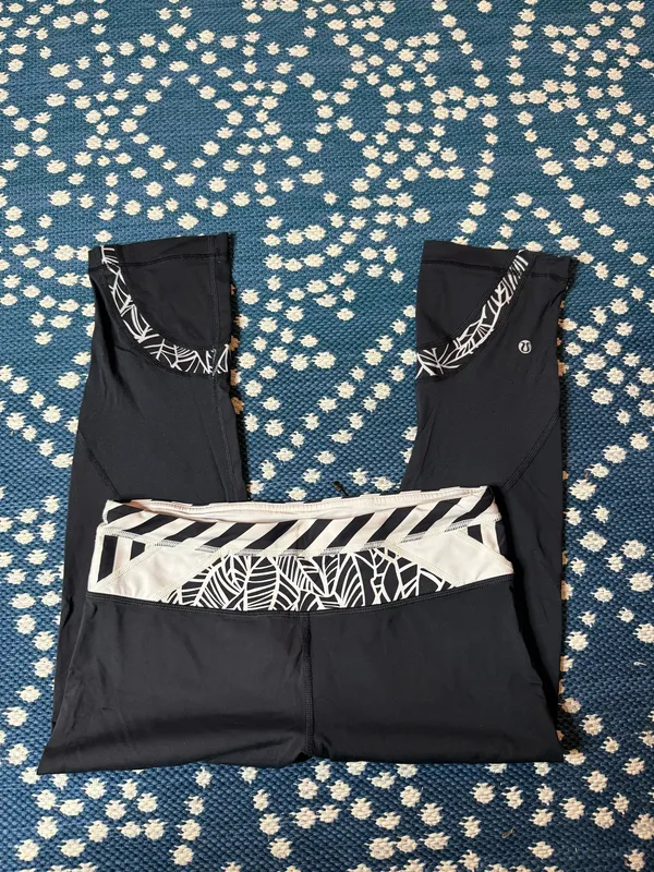 Lululemon Run: Inspire Crop II athletic leggings - Image 2