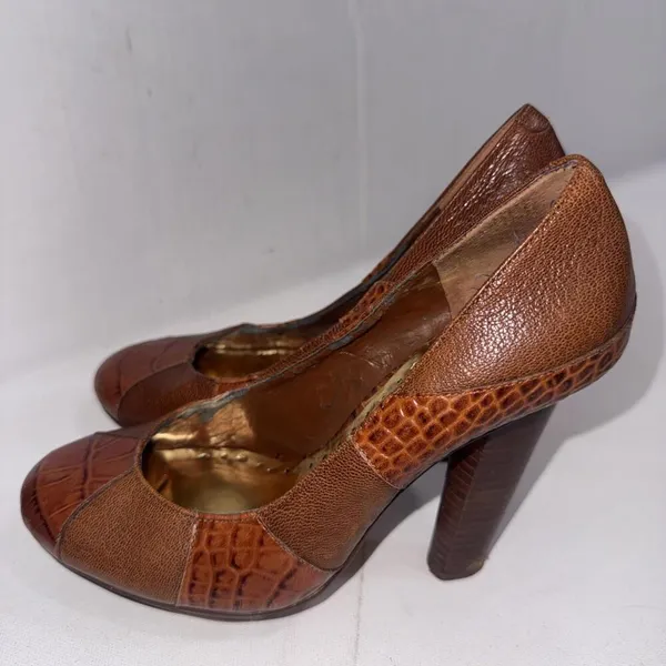 BCBGMAXAZRIA Leather Platform Cap Toe Brown‎ Heels Pumps SIZE 5.5B 35.5 - Image 4