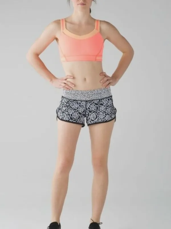 Lululemon Size 2 Run Speed Shorts Posey Black White Mosaic 4-Way Stretch Size 6 - Image 2