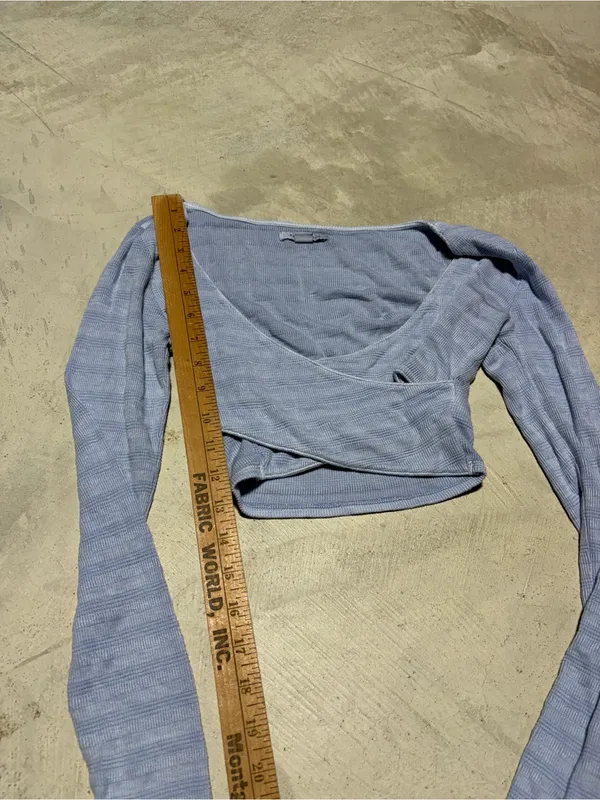 American Eagle Light Blue Ribbed Wrap Crop Top XS - Image 3