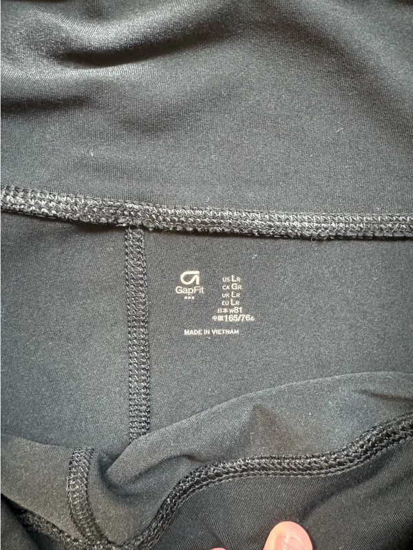 GapFit Flare Leggings - Image 3