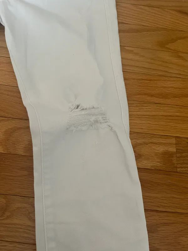 White Size 4 - Image 3