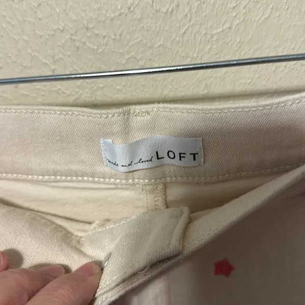 Loft Brand Star‎ Fresh Cut High Rise Cut Off Denim Shorts Size 14 - Image 5