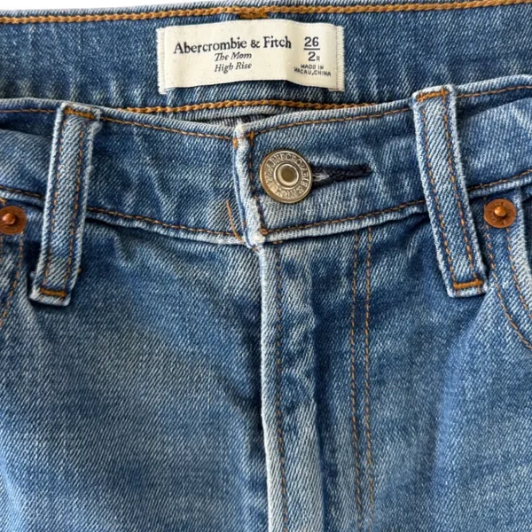 Abercrombie & Fitch The Mom High‎ Rise Distressed Jeans Medium Wash Blue Size 26 - Image 3