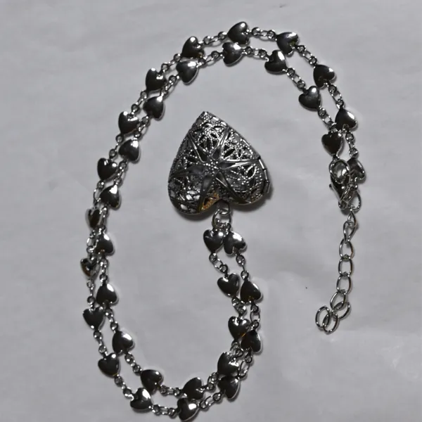 Chic Silver Heart Charm Locket Necklace for Picture valentine love partner child - Image 3
