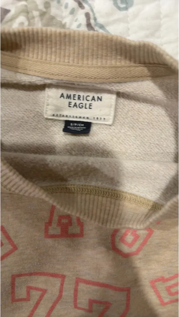 American Eagle Sweatshirt - Image 2