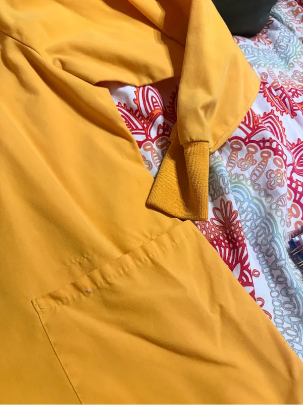 Gel scrubs Bright Mustard Yellow Button-Front scrub Jacket small - Image 2