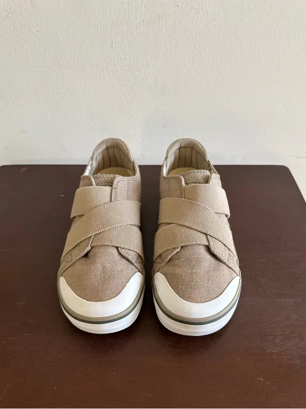 KEEN Elsa III Casual Low Top Sneakers Beige Brown Canvas Slip On Size 7 - Image 3