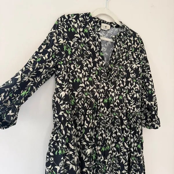 Tuckernuck Floral Tiered‎ Dress Button Front Green Black Floral Cotton Sz Medium - Image 5