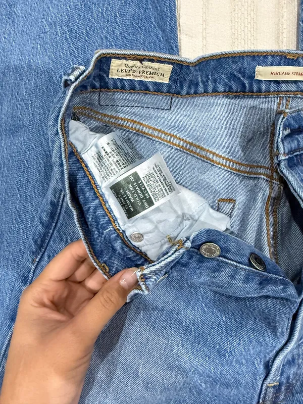 Levi’s Denim Jeans Ribcage Straight - Image 4