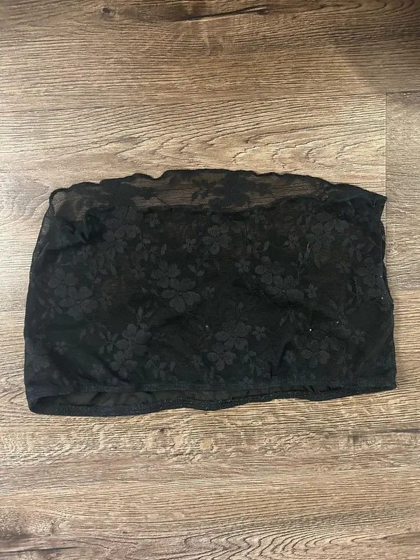 SheIn Black Lace Tube Top - Image 2