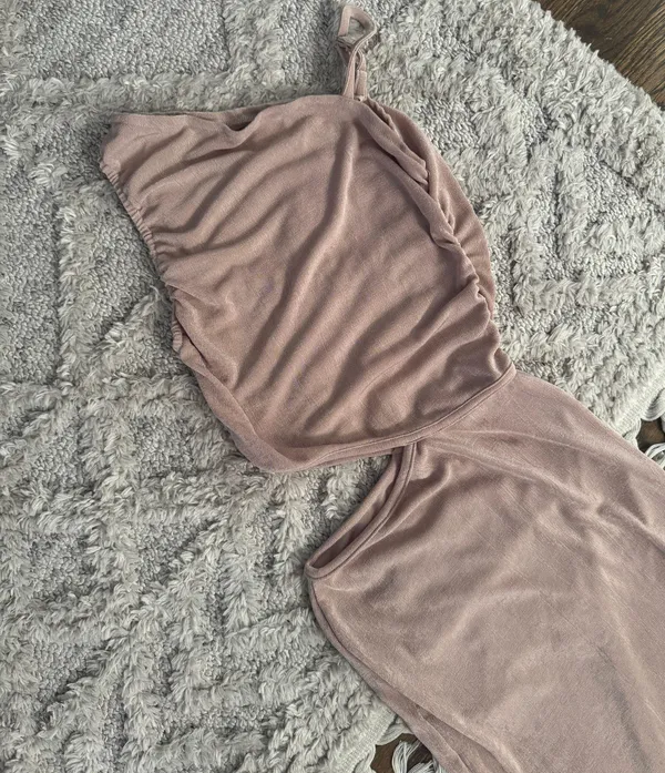 Asymmetrical side cut out light peach pink one shoulder midi dress small - Image 4