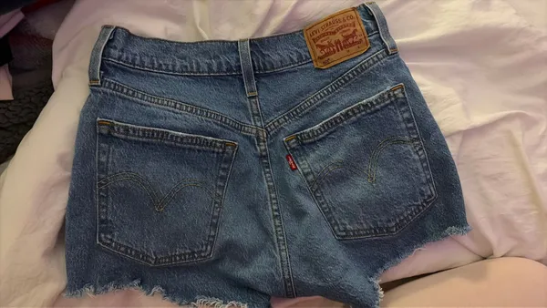 Levi’s Shorts Denim - Image 3