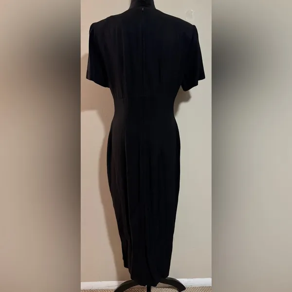 EUC Vintage John Roberts Black and Gold Long Midi Dress w/ shoulder pads size 10 - Image 5