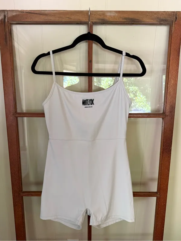 White Fox Divine Playsuit Logo Romper White Size Large Active Lounge Athleisure - Image 4