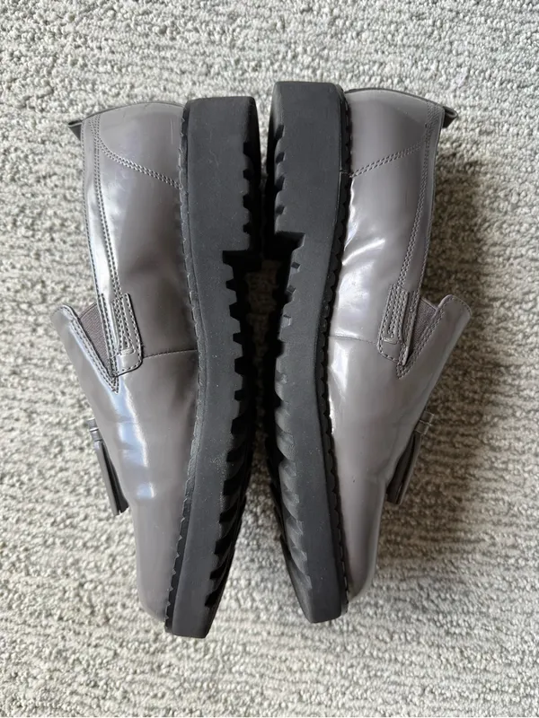 Franco Sarto Women's Metallic Dark Gray Loafer Flats Size‎ 7.5 - Image 2