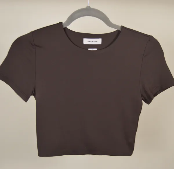 Aritzia Contour Crew Cropped Tee Rich Mocha Brown - Image 3