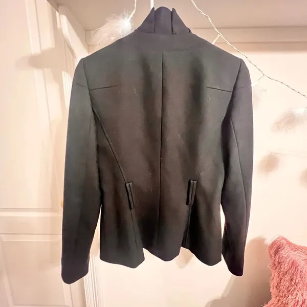 Renaissance Style Antonio Melani Black Blazer - Image 4