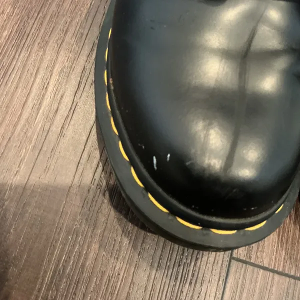 Dr. Martens 1460 Smooth Leather 8-Eye Combat Boots Black Yellow Stitch Size 7L - Image 3