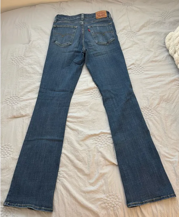 Levi’s High-Rise Bootcut Jeans 725 Women’s - Image 2