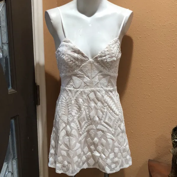 Superdown Tiff Mini Dress In White - Image 5