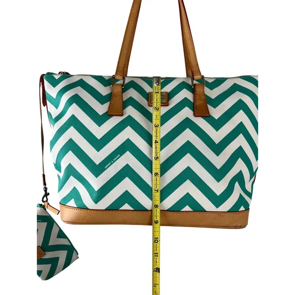Dooney & Bourke Chevron Tote Bag Teal White Leather Trim Shoulder Bag & Wristlet - Image 3