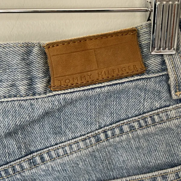 Tommy Hilfiger Vintage 1990's Cargo Denim Shorts Light Blue 100% Cotton Size 6 - Image 7