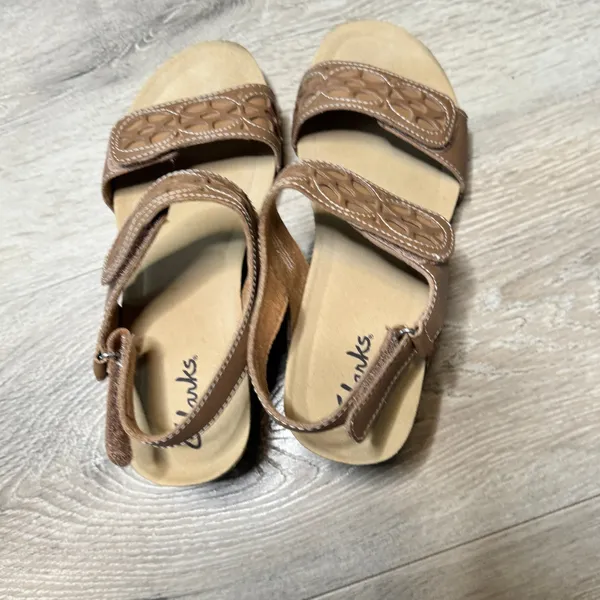 Clarks Lexi Marigold‎ Q Tan Leather Laser Cut Wedge Sandals Size Womens 7 - Image 5