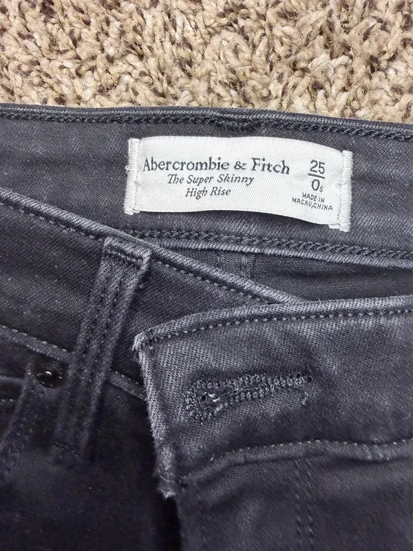 Abercrombie & Fitch High Rise Super Skinny Denim - Image 6