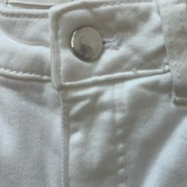 Pilcro The Yaya Mid-Rise Crop Flare Jeans 28 White Coastal - Image 4
