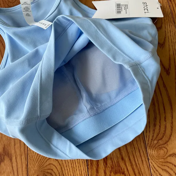 Stori Unscripted Cropped Shelf Tank Sports Bra - Image 4