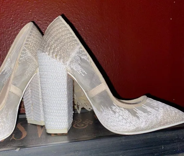 ALDO X OSTWALD HELGASON ZOWIE White Lace Bridal Block Heels Size 7.5 - Image 9