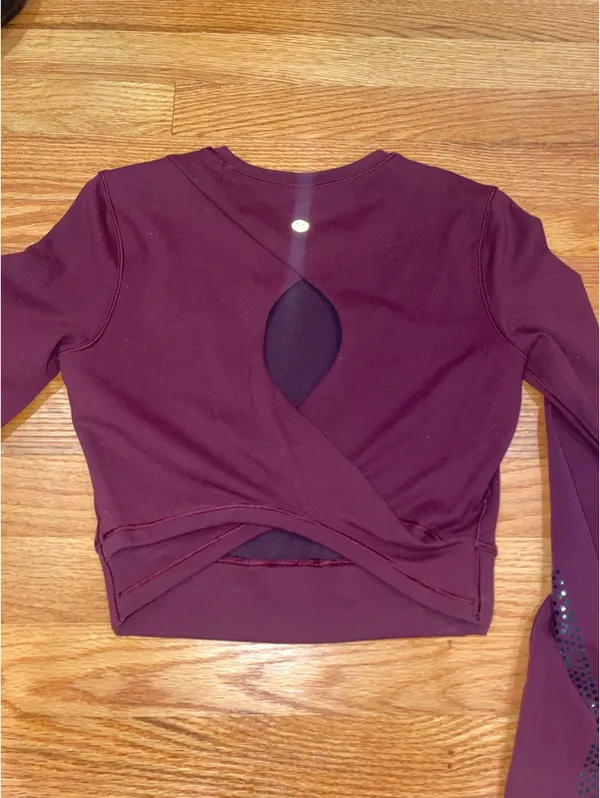 Lululemon purple long sleeve crop top - Image 3